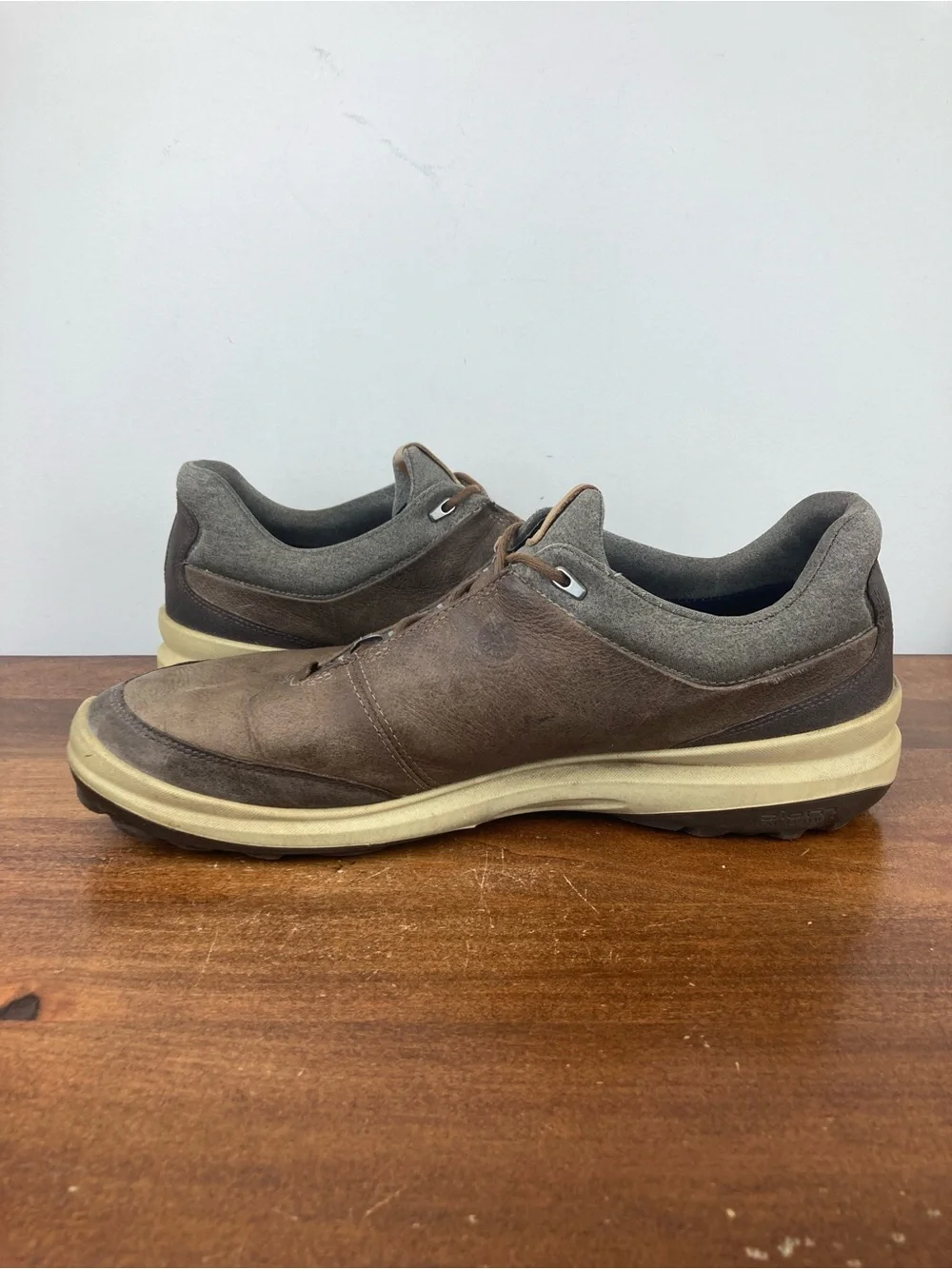 ECCO Biom Hybrid GORE-TEX Golf Shoes Brown Leather Spikeless Mens US 11.